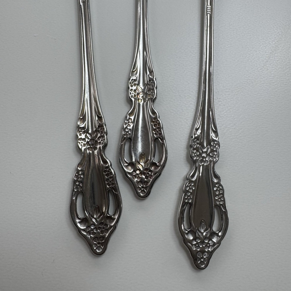 Oneida Distinction Deluxe RAPHAEL Stainless 7 1/2" Iced Tea Spoons Set of 3 - Picture 6 of 9